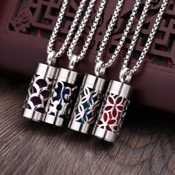 Aromatherapy Stainless Steel Pendant Cylindrical Corrugated Pendant Perfume Diffuser Hollow Perfume Necklace